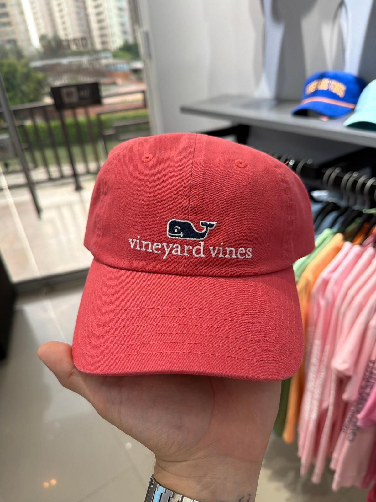 Gorra Logo Vineyard Vines Rojo