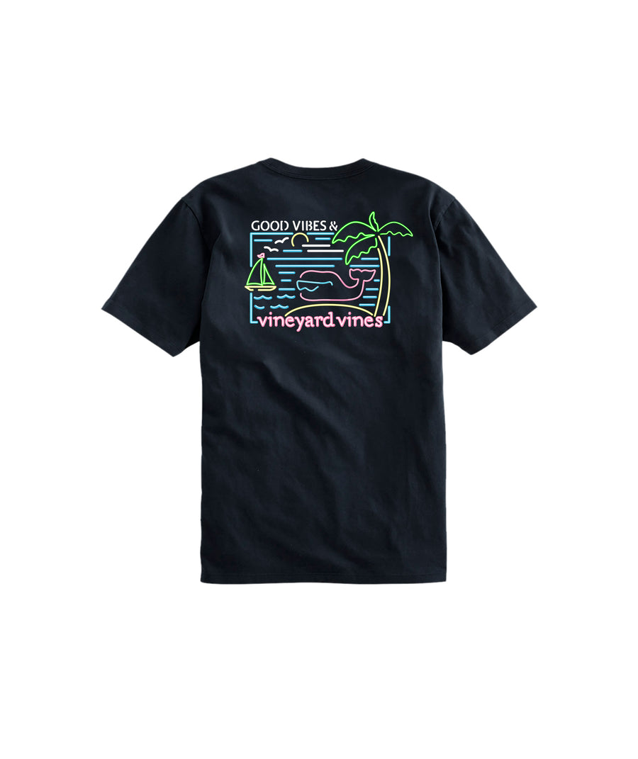 Camiseta Good Vibes Vineyard Vines