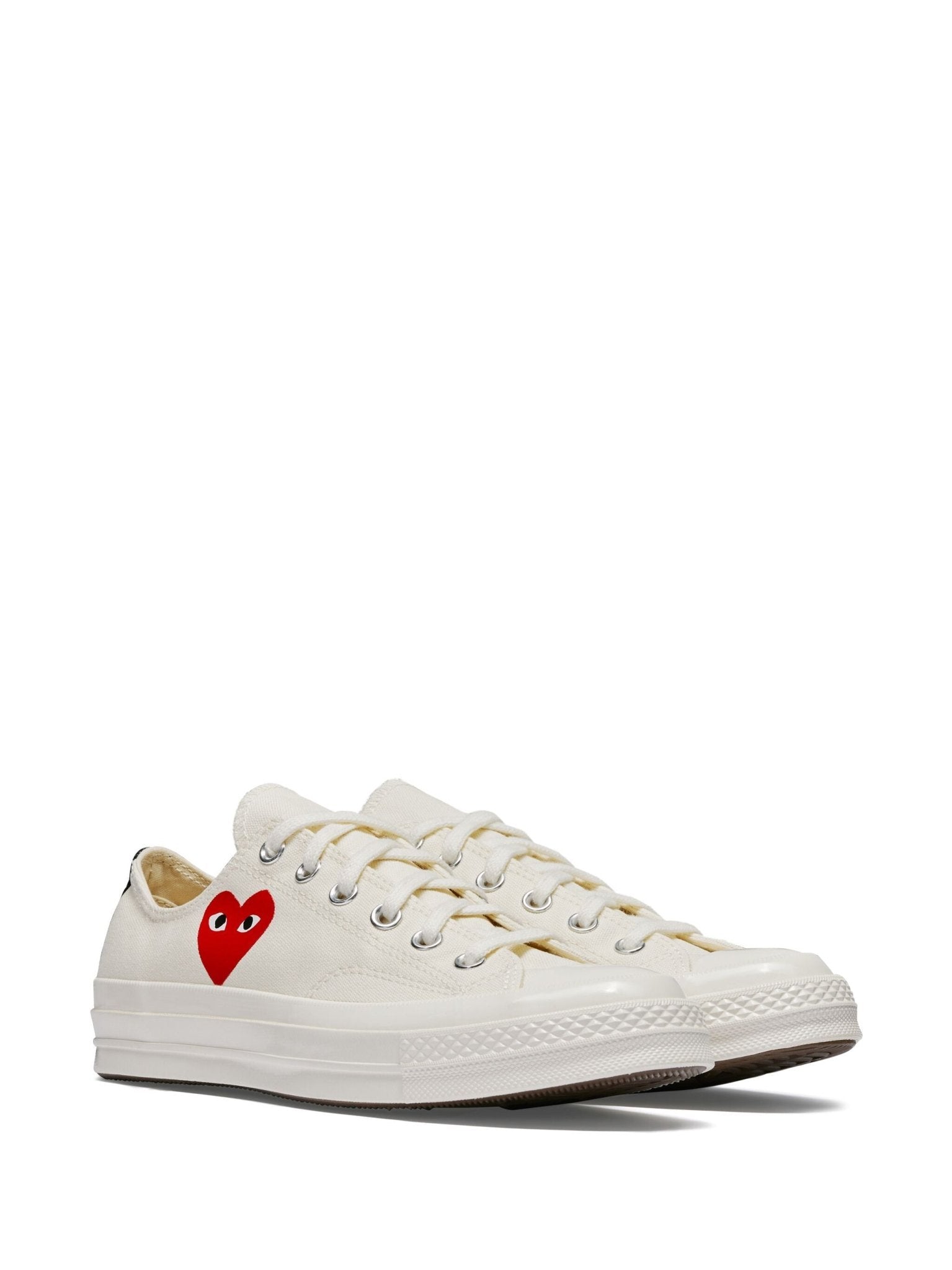 Tenis PLAY Comme des Garçons Single Heart Chuck 70 Low