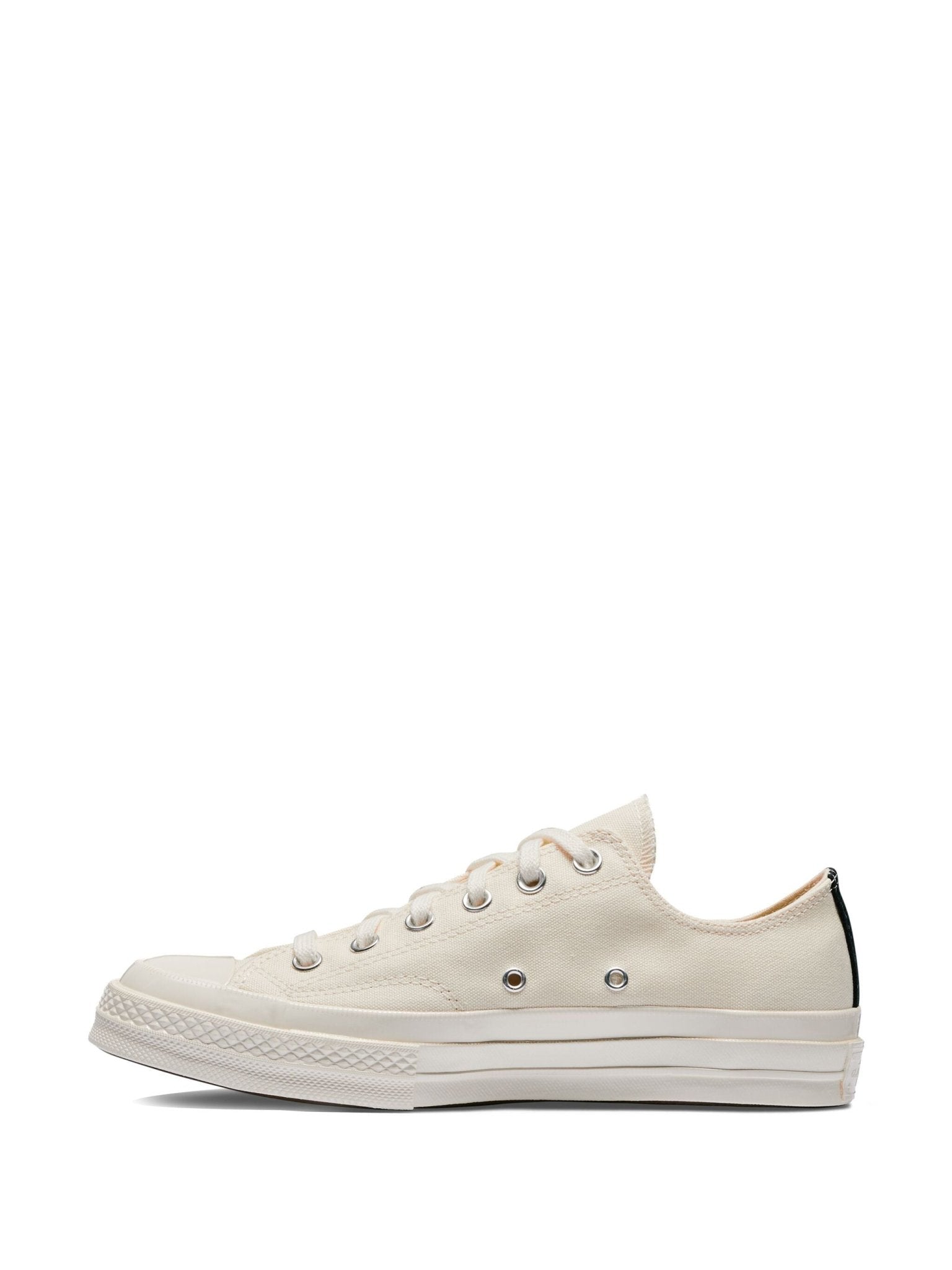 Tenis PLAY Comme des Garçons Single Heart Chuck 70 Low