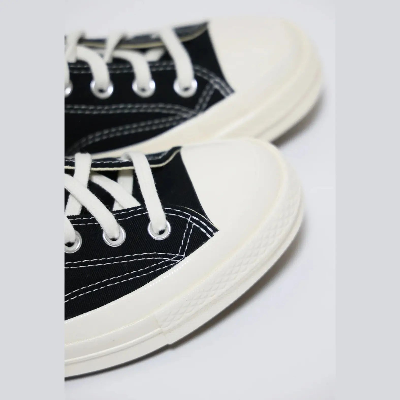 Zapatos Comme Des Garçons Play x Converse High- UNISEX